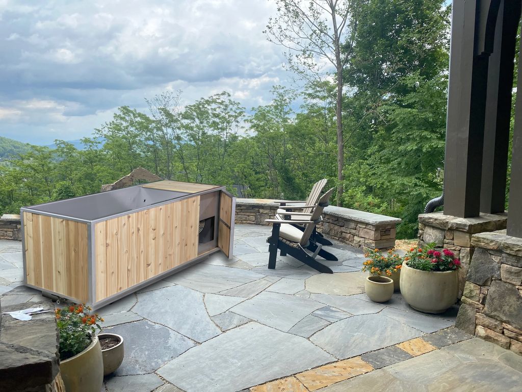 The Flow Cold Plunge Canadian Timber by LeisureCraft